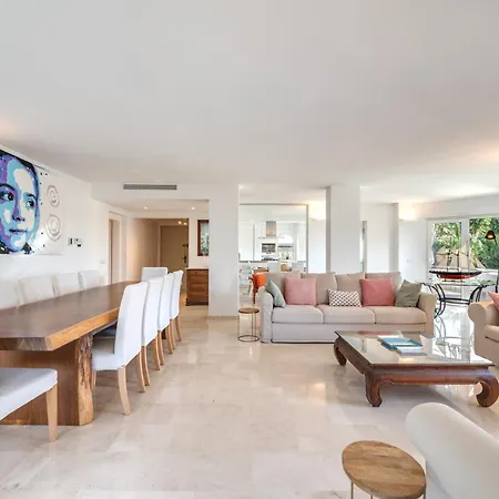 About Turquesa Villa Marbella